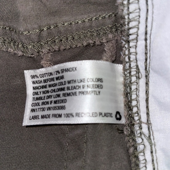 Cat and Jack Boys Khaki Pants Adjustable Waist Snap Button Size 8 Regular - Picture 6 of 6